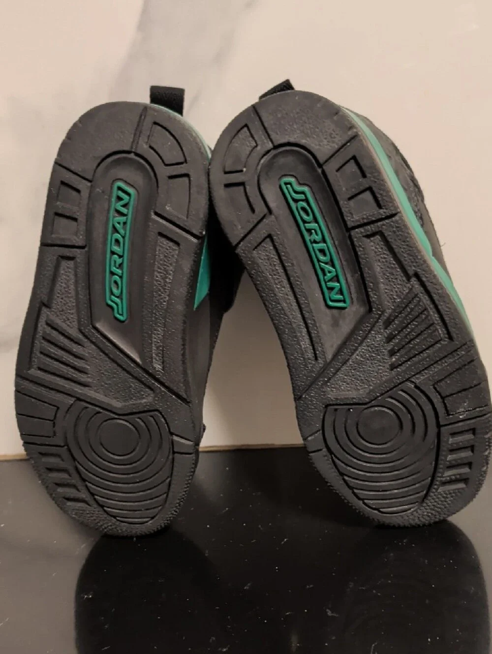 Nike stylish black